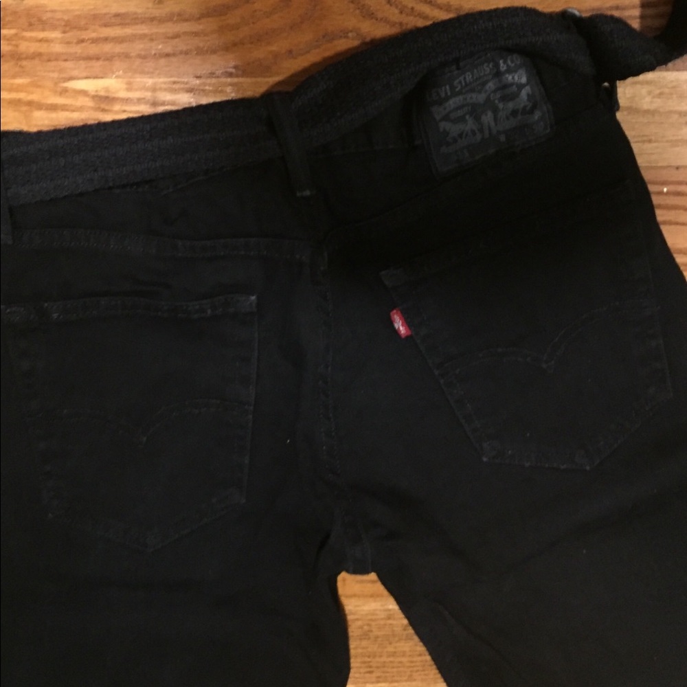 Levi’s - Picture 2 of 3